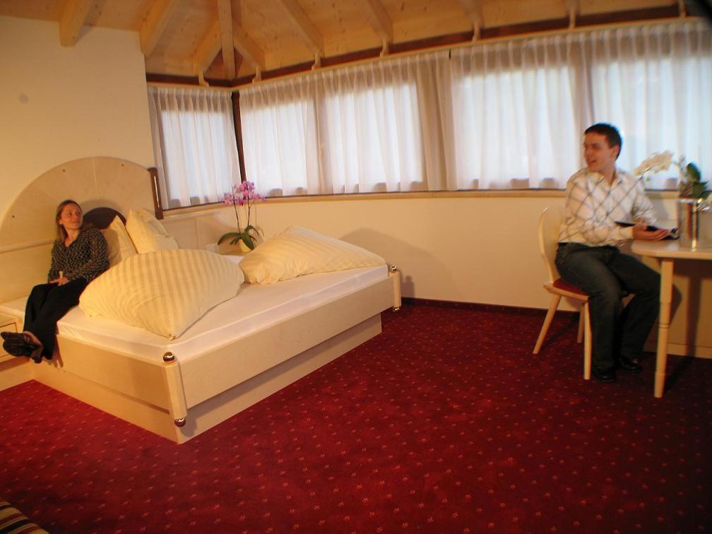 Hotel Laerchenhain San Valentino alla Muta Room photo